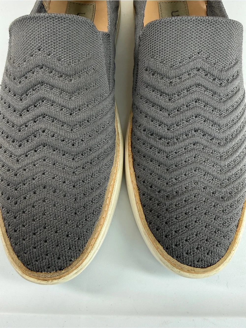 UGG sammy chevron